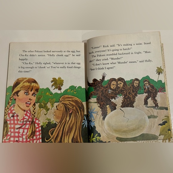 Vintage 1975 Little Golden Book Krofft’s Land of the Lost: The Surprise Guests - Picture 9 of 16